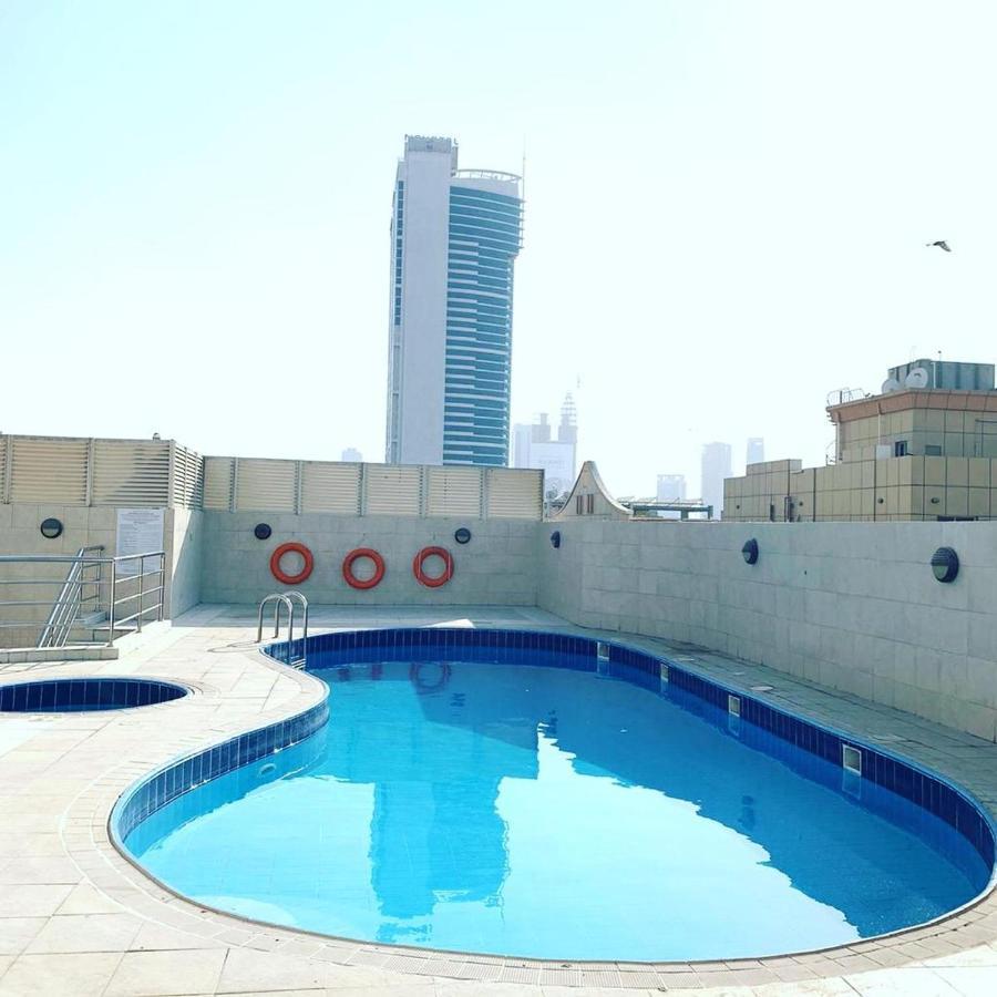 Ladies Only-Anaruby Backpackers - Metro Station Mashreq Dubai Dış mekan fotoğraf